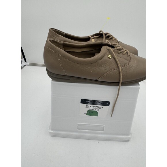 Easy Spirit Anti Gravity Womens Beige Shoes Size 7B Sneakers Esmotion LNC Worn 1 - Picture 4 of 9